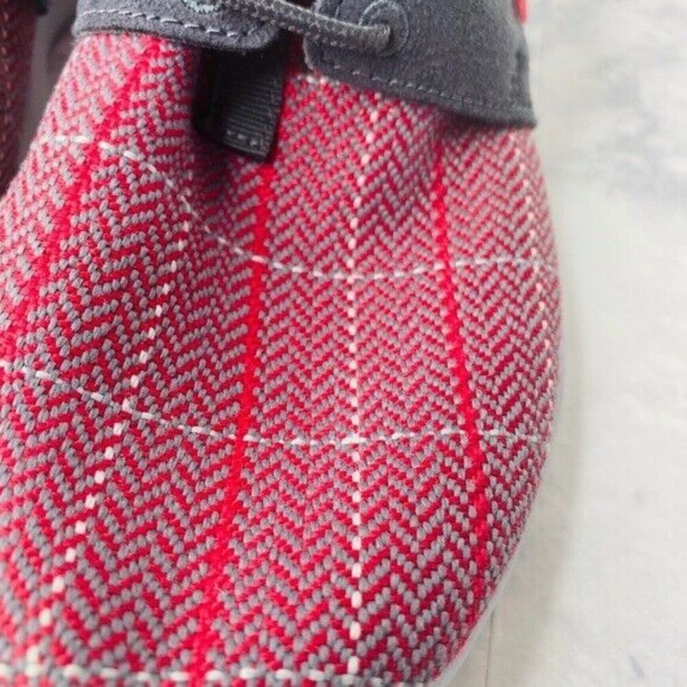 Nike Roshe One Special Edition Red Plaid Sneakers 5Y Black Casual Running - Picture 8 of 8